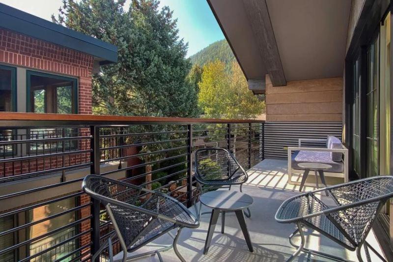 W Aspen Hotel Exterior foto